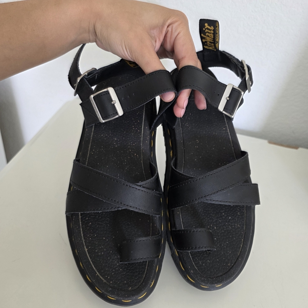 Dr Martens Avry Hydro Leather Strap Sandals - Picture 5 of 7